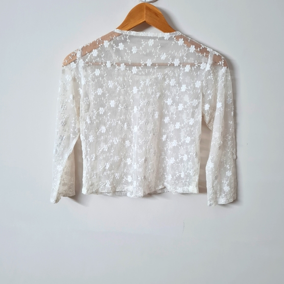 Crop top in embroidered net - Picture 3 of 4